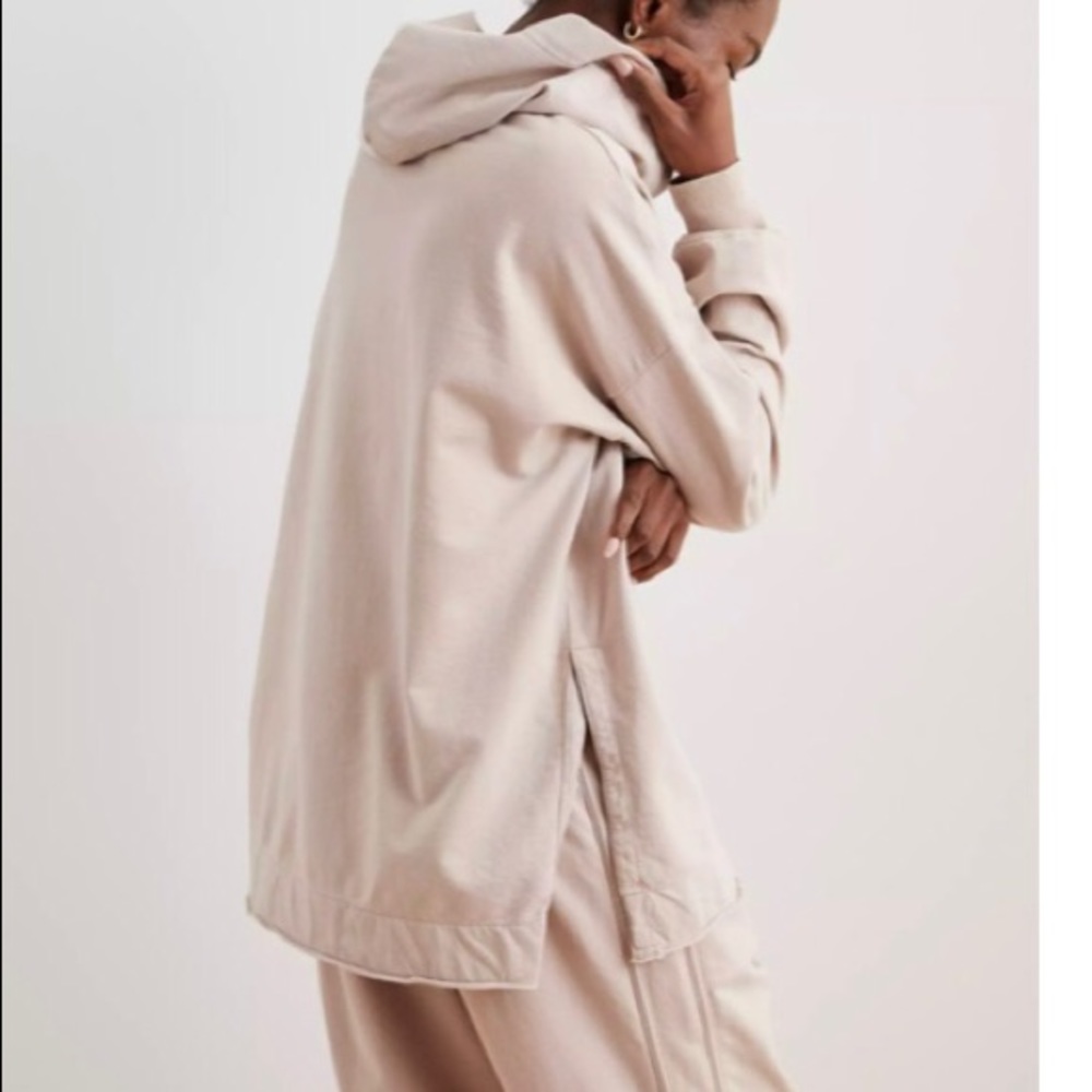 Aerie cream hoodie M split sides